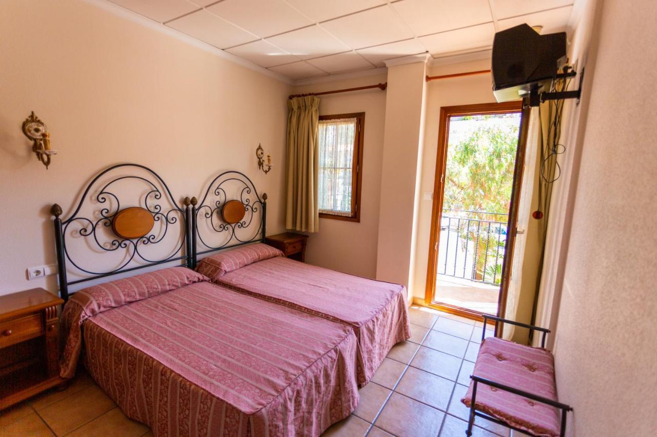 Hotel Rural Serrella Castell De Castells Esterno foto